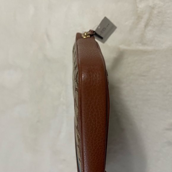 LAST ONE 🔥🔥NWT Coach Sleeve In Signature Jacquard With Stripe And Coach … - Picture 6 of 9